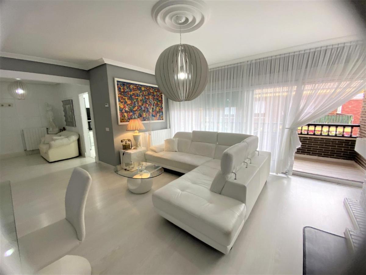 Atico Lujo Llanes Apartment Bagian luar foto