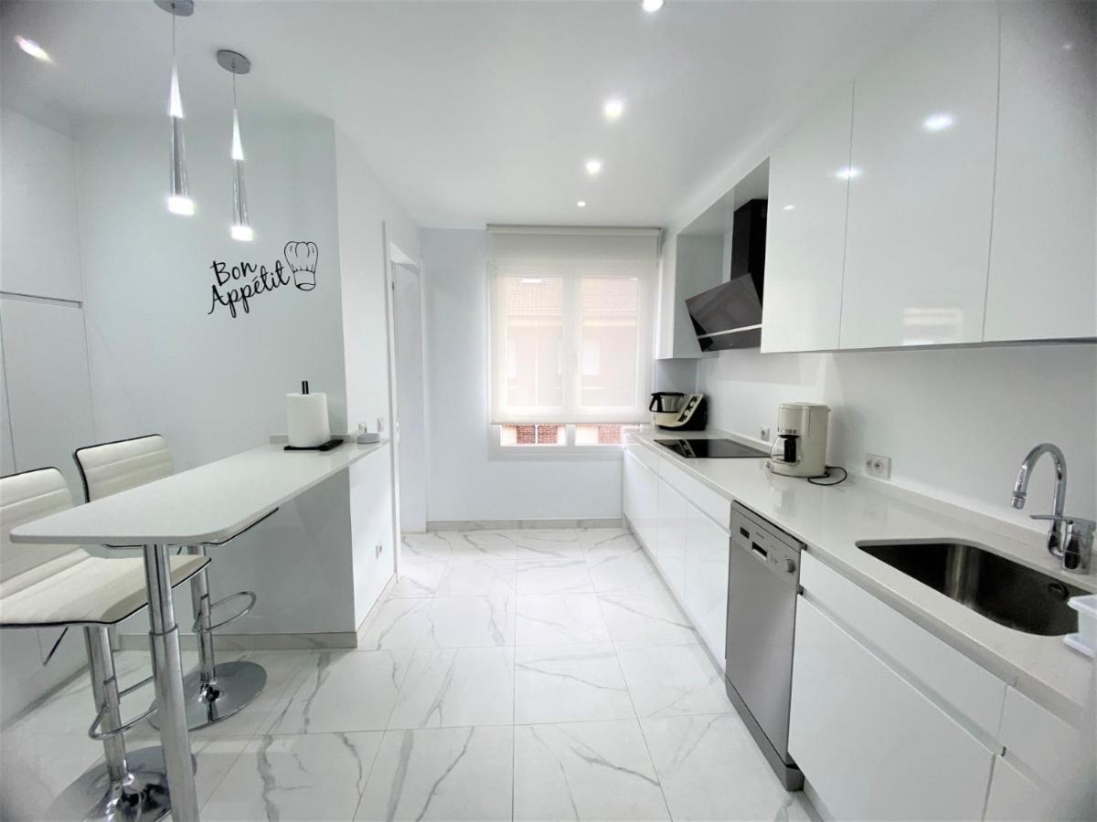 Atico Lujo Llanes Apartment Bagian luar foto