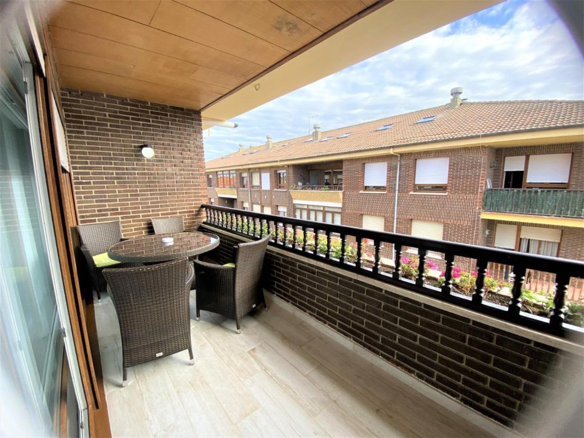 Atico Lujo Llanes Apartment Bagian luar foto